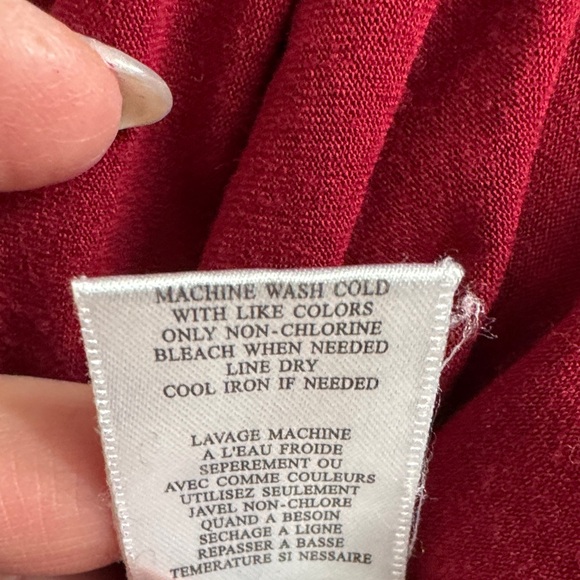 BCBGMaxAzria Deep Red V-Neck Short Sleeve Top - Picture 7 of 7